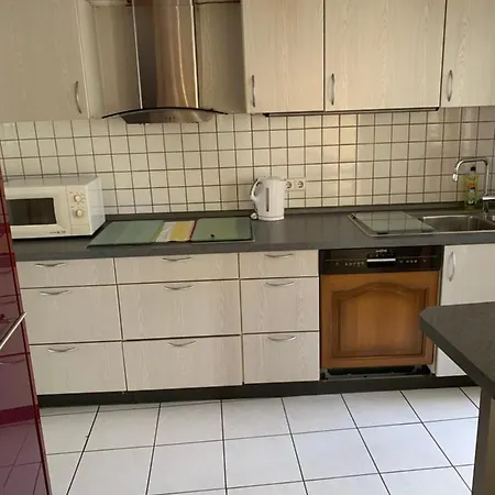 Super Grosse Ferienwohnung Fuer Bis Zu 5 Personen Owen Exterior photo